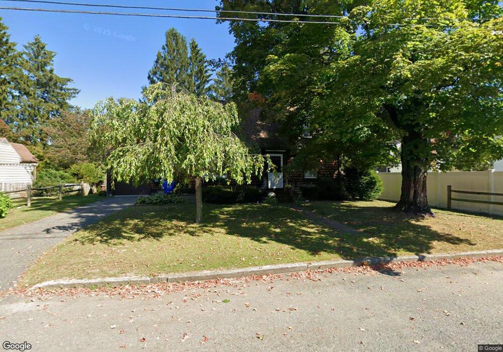 3 Louise Ave, Easthampton, MA 01027 - photo 1