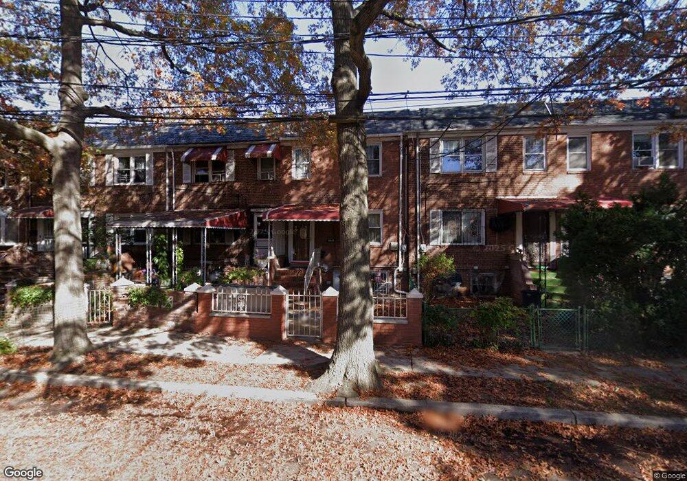 110-25 172 St, Jamaica, NY 11433 - photo 1