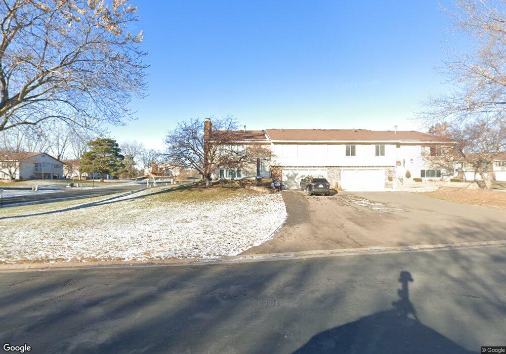 10531 Nathan Ln N, Maple Grove, MN 55369 - photo 1