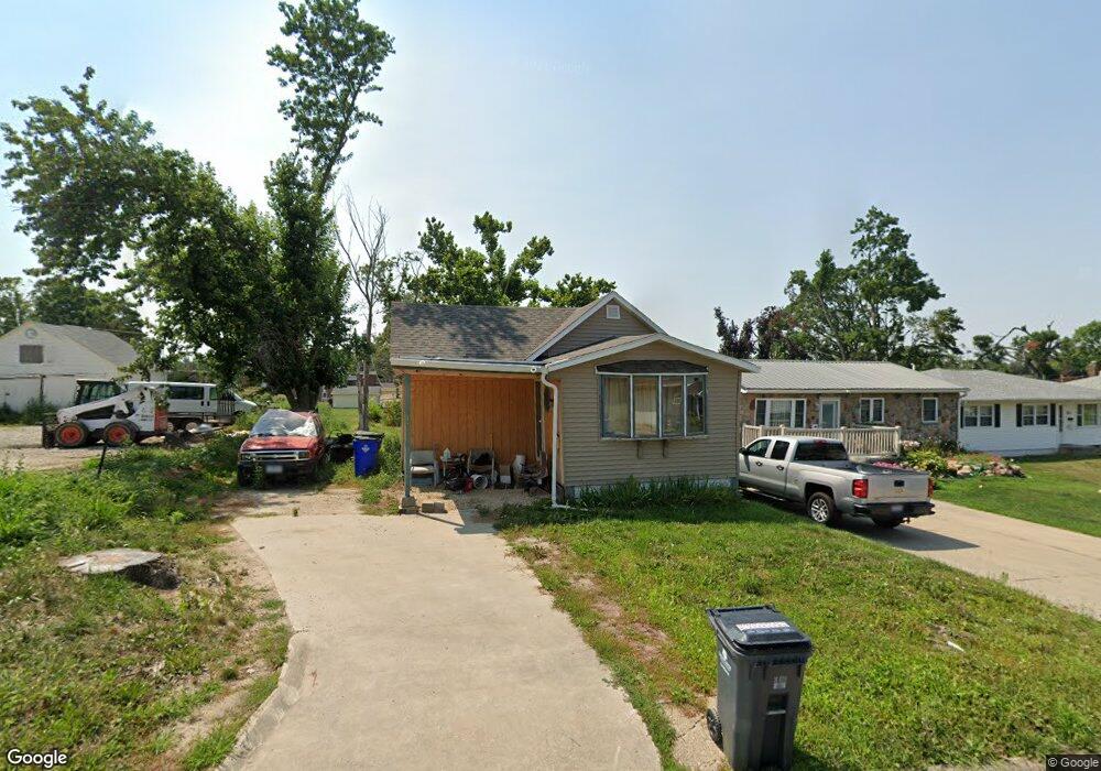 130 19th St NW, Cedar Rapids, IA 52405 - photo 1