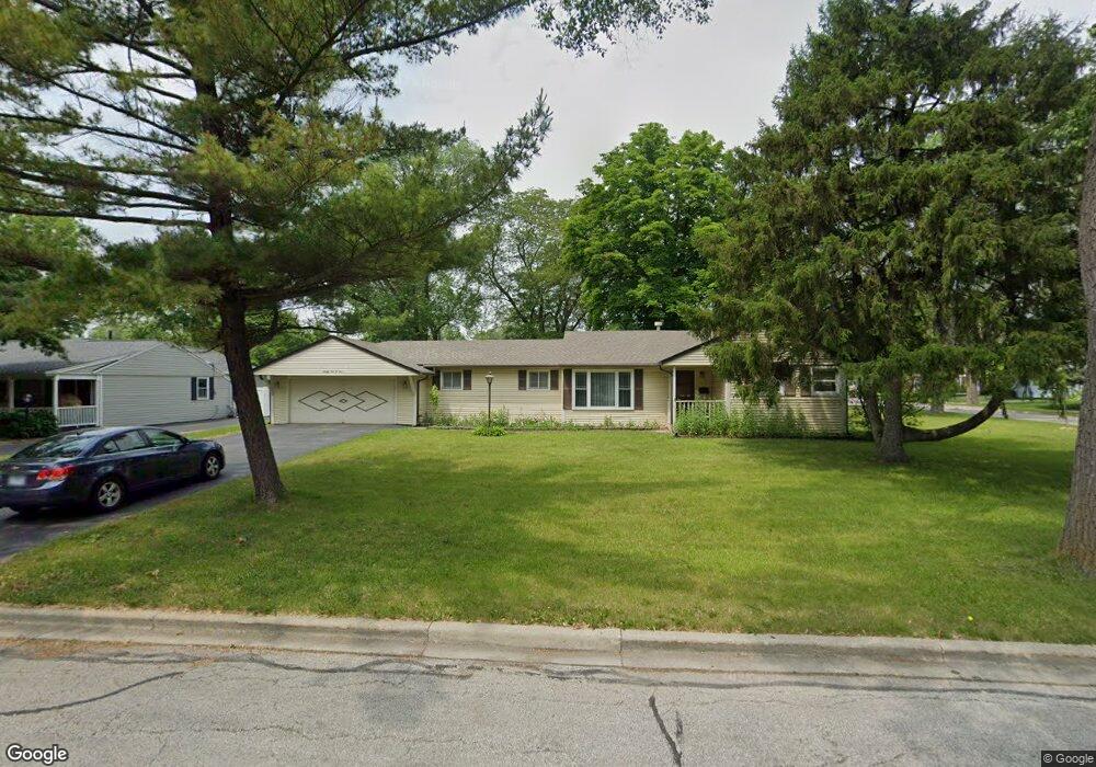 2101 Robin Ln, Rolling Meadows, IL 60008 - photo 1