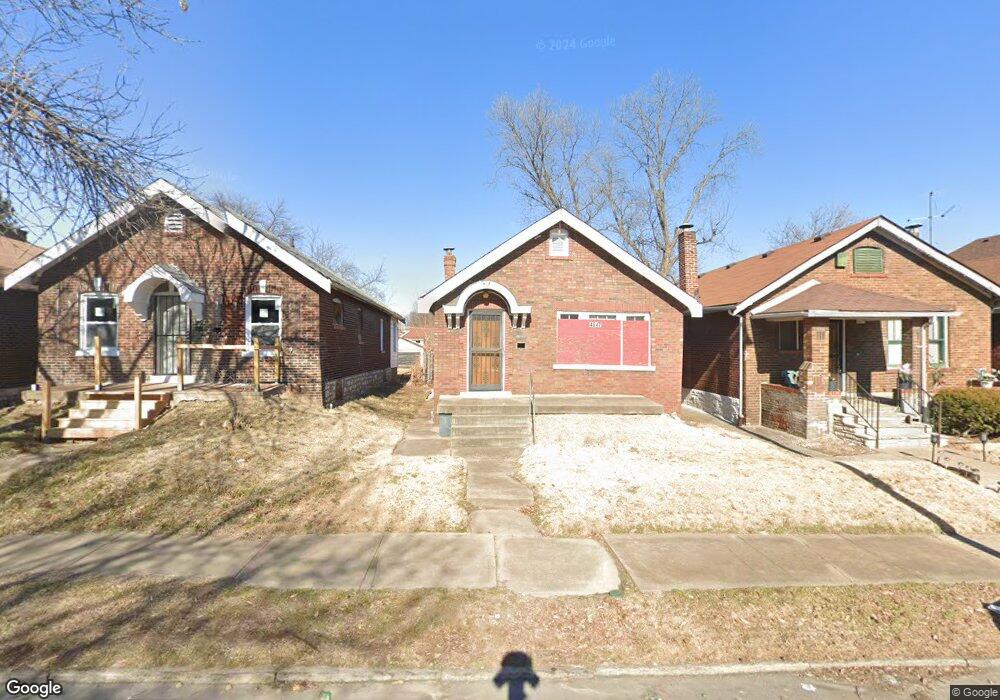 4647 Lee Ave, Saint Louis, MO 63115 - photo 1