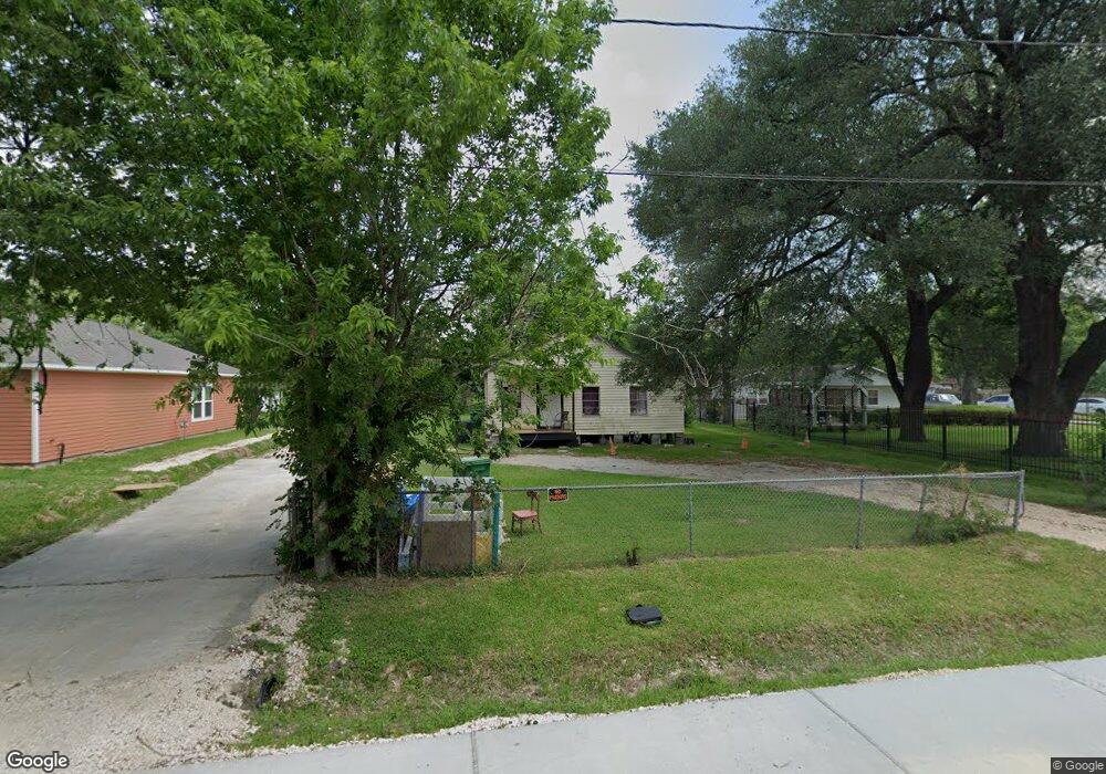 2035 Mcclelland St, Houston, TX 77093 - photo 1