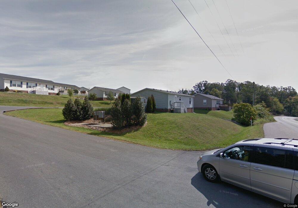 1710 Cobblestone Dr, Harrisonburg, VA 22801 - photo 1