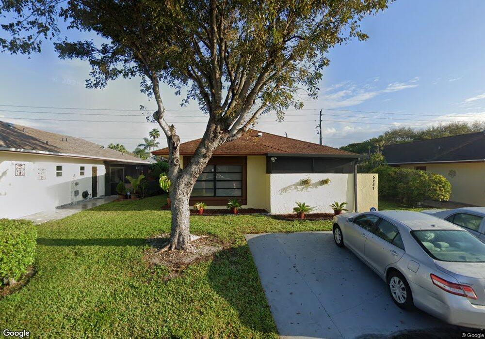 5257 Garden Hills Cir unit 3, West Palm Beach, FL 33415 - photo 1