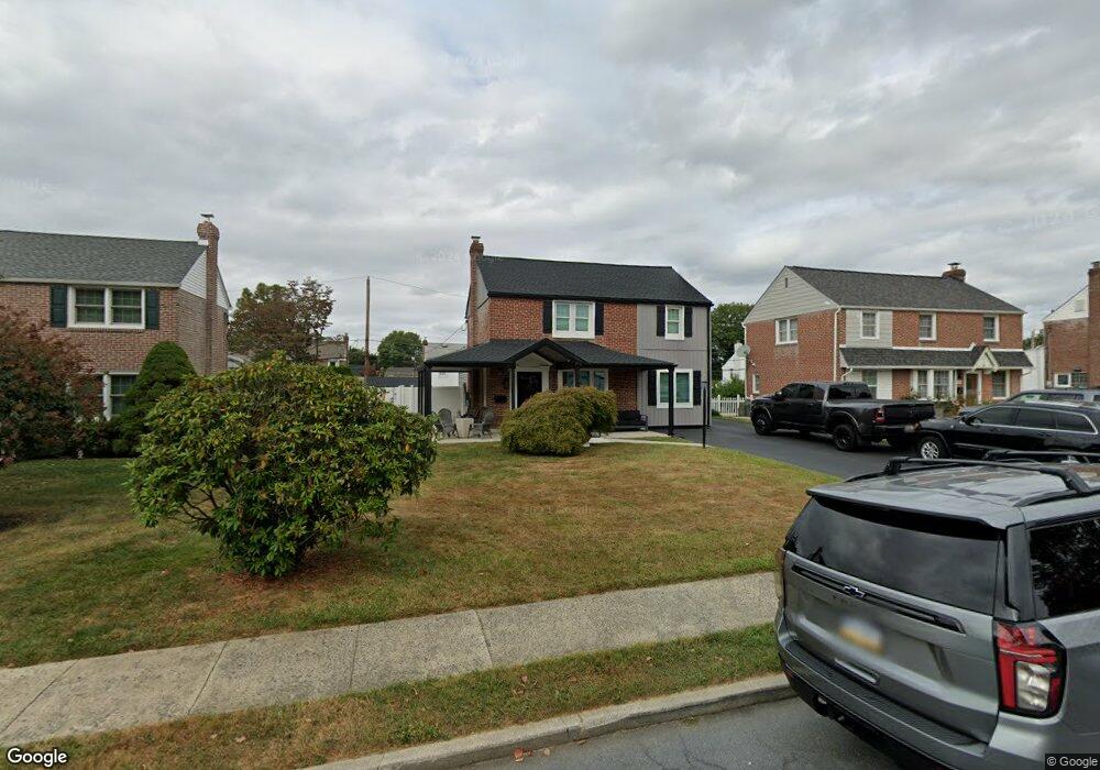 2423 N Greenhill Rd, Broomall, PA 19008 - photo 1