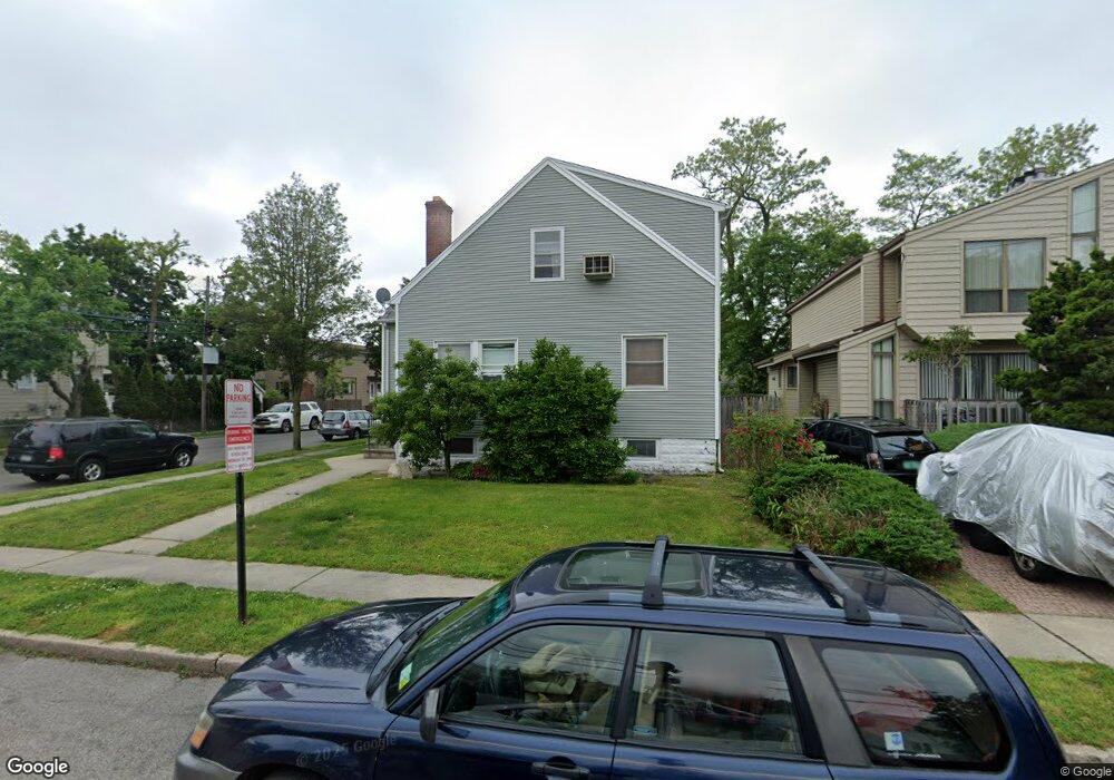 37 B Edgewood Rd, Port Washington, NY 11050 - photo 1