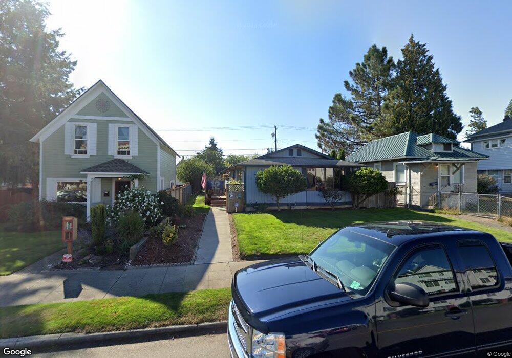 1710 Rockefeller Ave, Everett, WA 98201 - photo 1