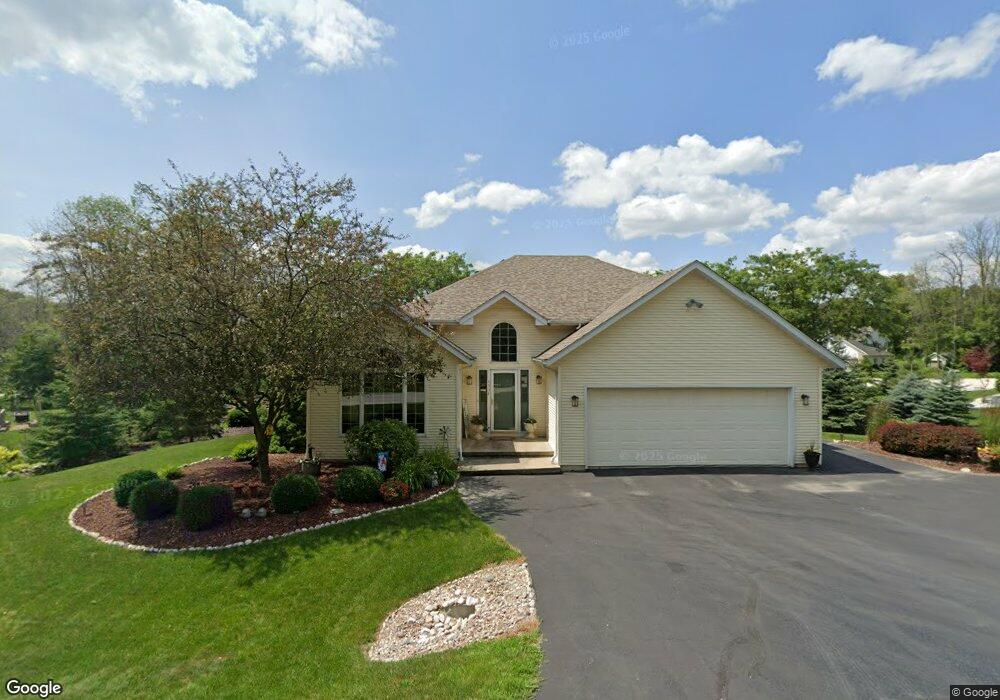 4534 Harvest Cir, Manitowoc, WI 54220 - photo 1