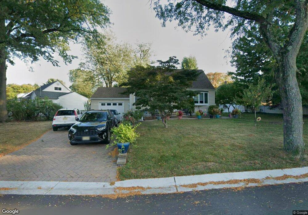 9 Roberts Rd, New Brunswick, NJ 08901 - photo 1