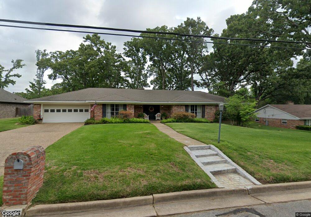 1506 Hubbard Dr, Tyler, TX 75703 - photo 1