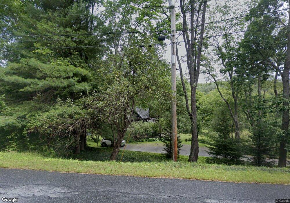 1123 Quechee West Htfd Rd, White River Junction, VT 05001 - photo 1