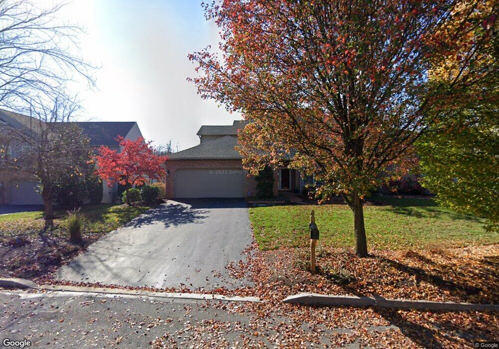 530 Bridgeview Dr, Lemoyne, PA 17043 - photo 1