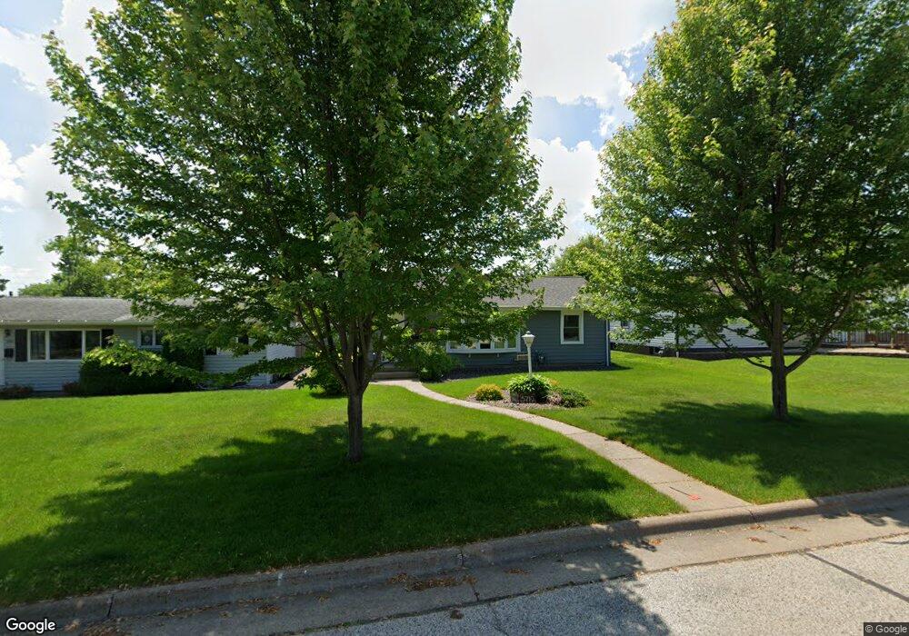 5710 Oneida St, Duluth, MN 55804 - photo 1