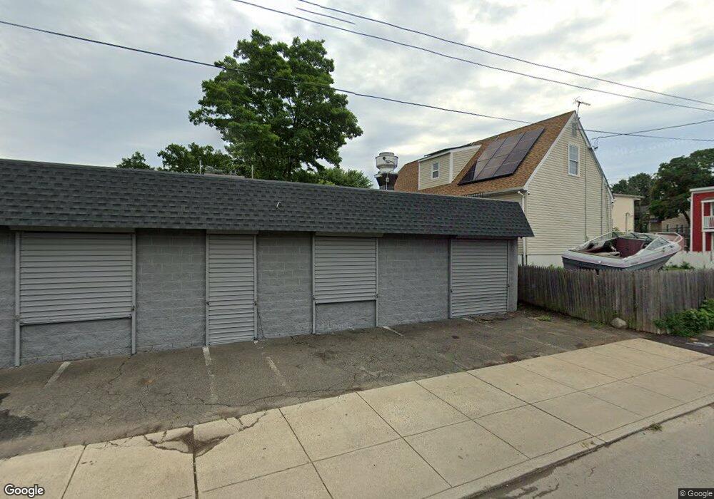 204 Walnut St unit 1, Bridge Port, CT 06604 - photo 1