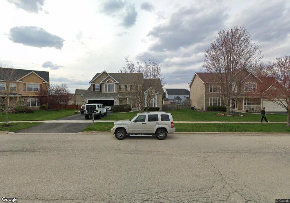 1375 Fox Hill Ct, North Aurora, IL 60542 - photo 1