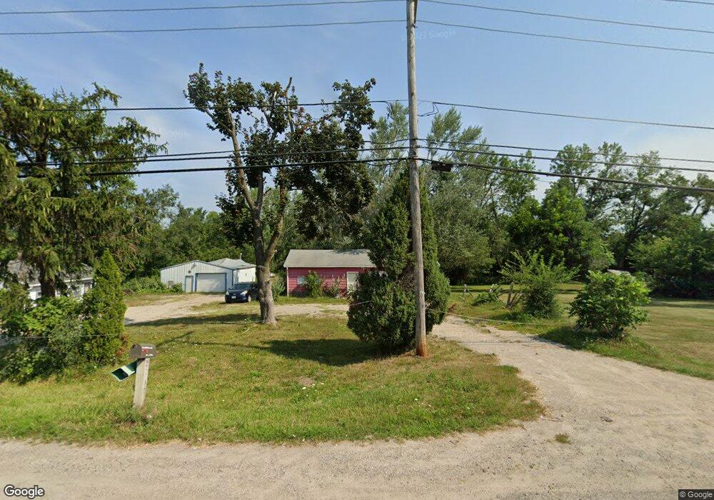 3822 F Ave NW, Cedar Rapids, IA 52405 - photo 1