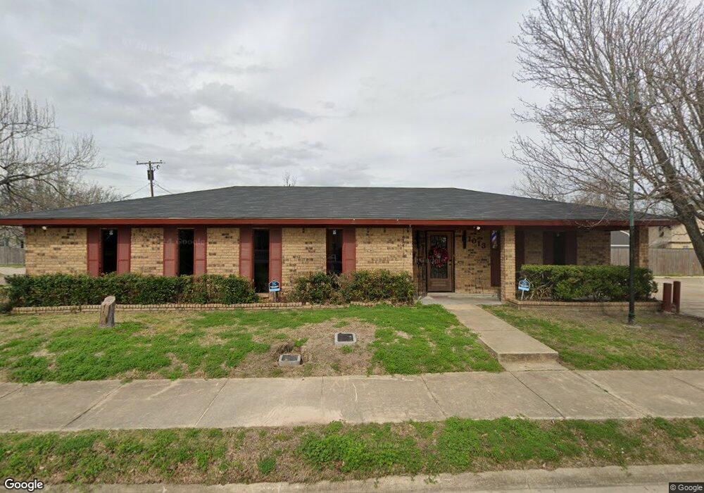 1013 Pine St, Lake Charles, LA 70601 - photo 1