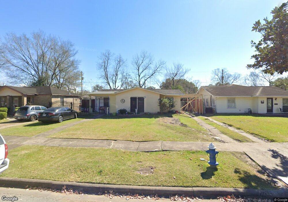 7418 Dixie Dr, Houston, TX 77087 - photo 1
