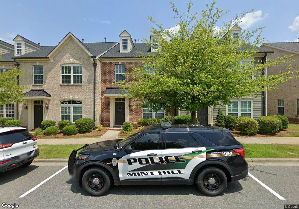 1031 Writers Way unit 44, Cornelius, NC 28031 - photo 1