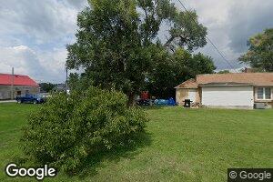 27 N Adams St, Carthage, IL 62321