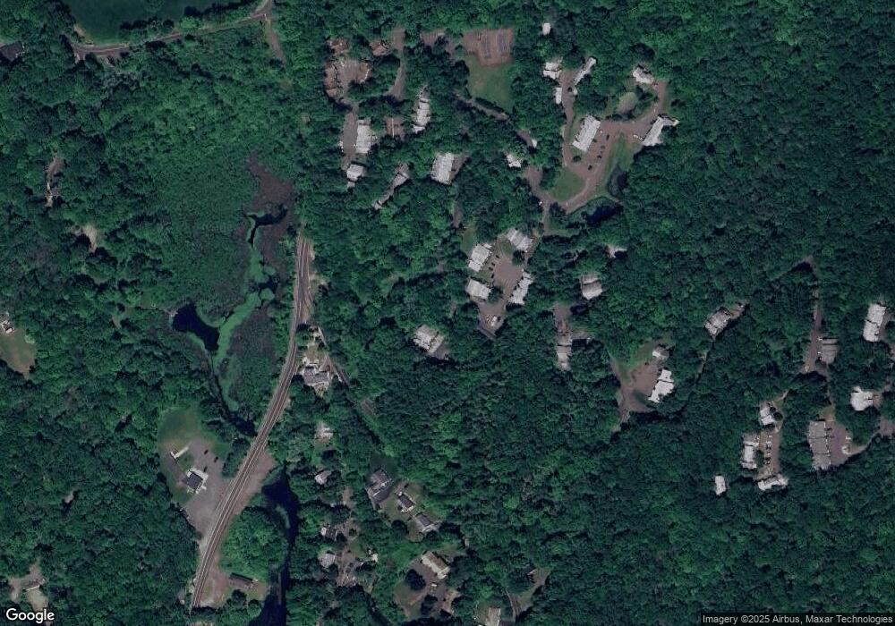 1 Wauwinet Ct, Guilford, CT 06437 - photo 1