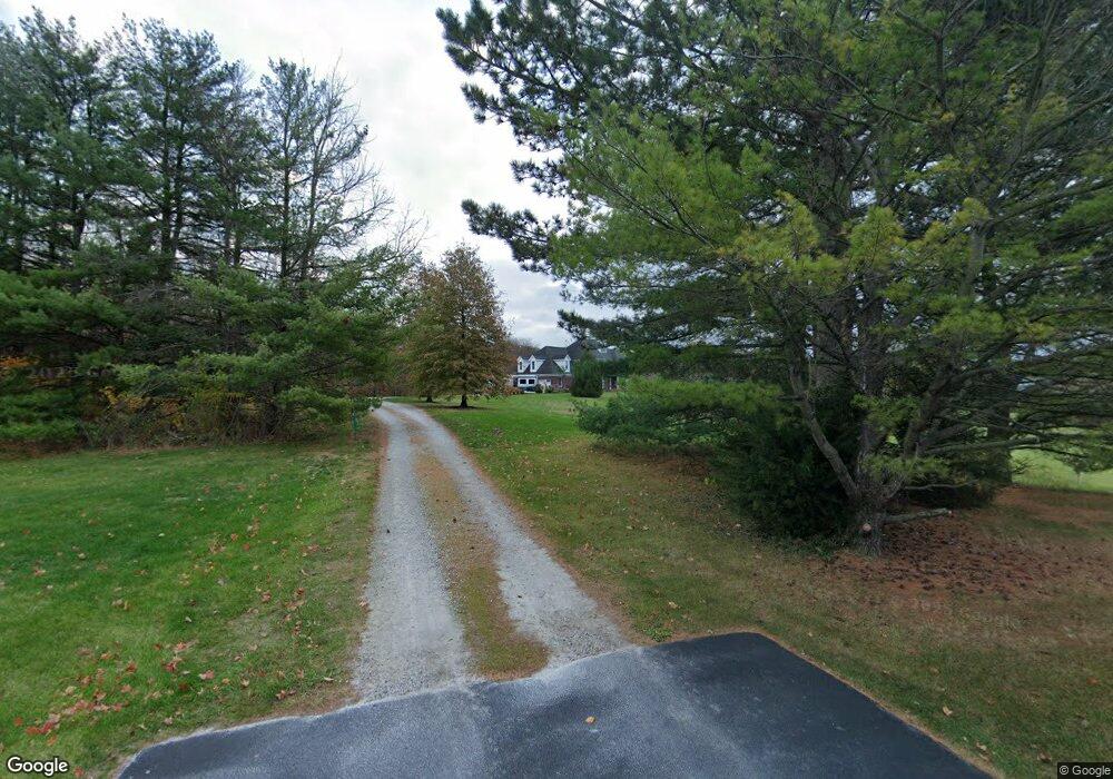 11811 Lakeview Dr, Wapakoneta, OH 45895 - photo 1