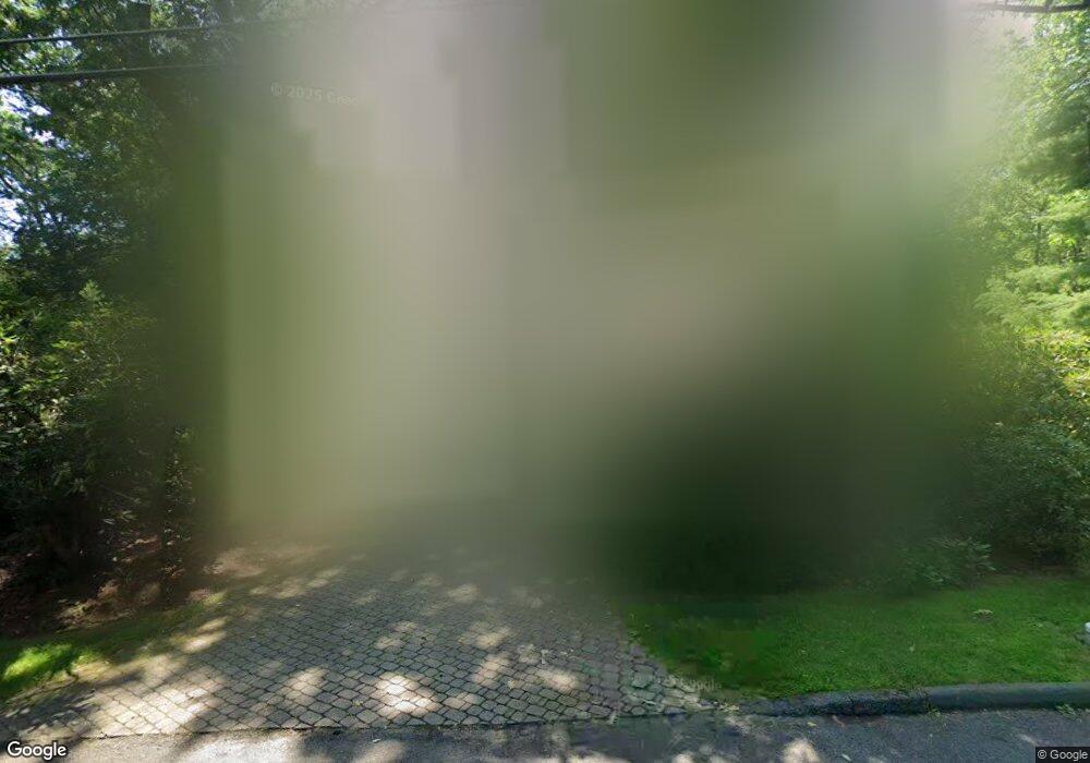 53 Hundreds Cir, Wellesley Hills, MA 02481 - photo 1