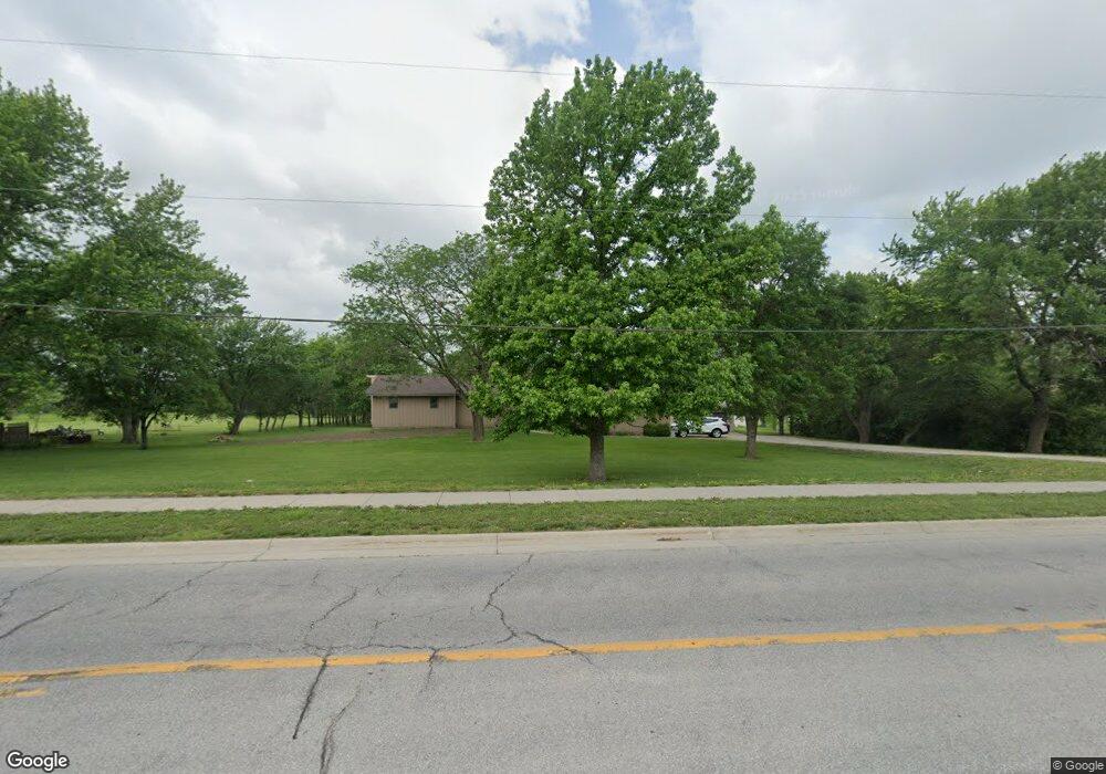 5705 SW Wanamaker Rd, Topeka, KS 66610 - photo 1