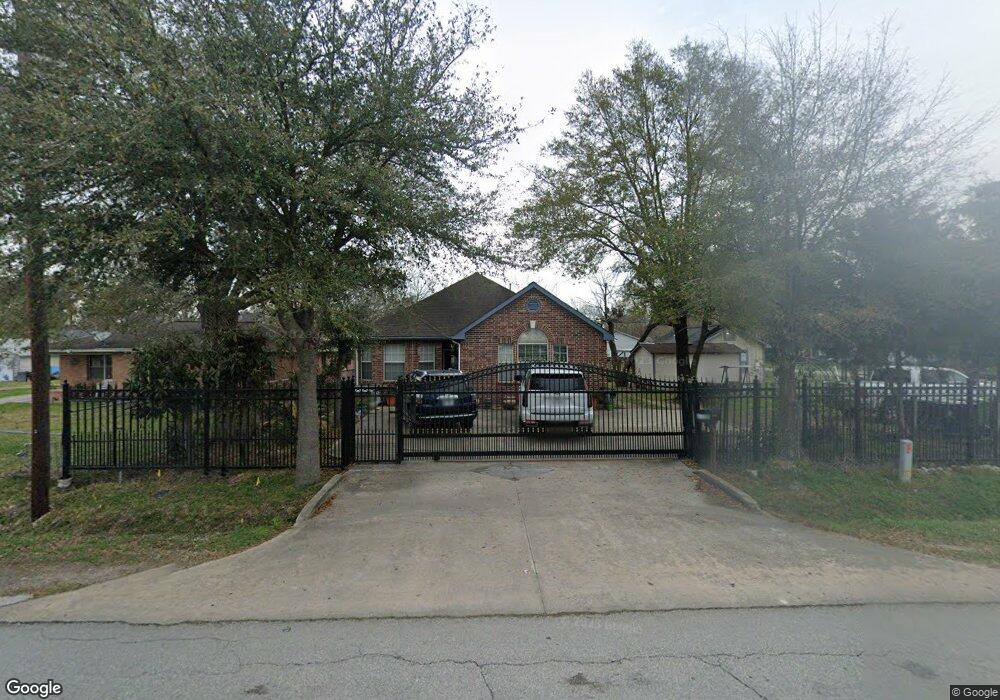 615 Turner Dr, Houston, TX 77076 - photo 1
