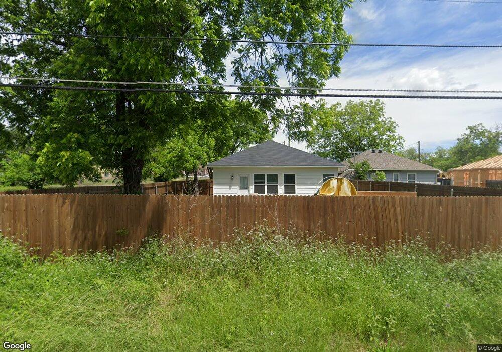 147 Peacock St, Cleburne, TX 76031 - photo 1