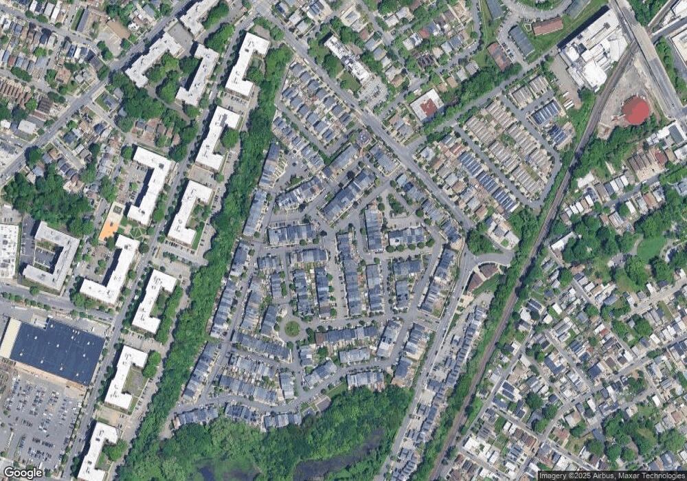 7 Studio Ln, Staten Island, NY 10304 - photo 1