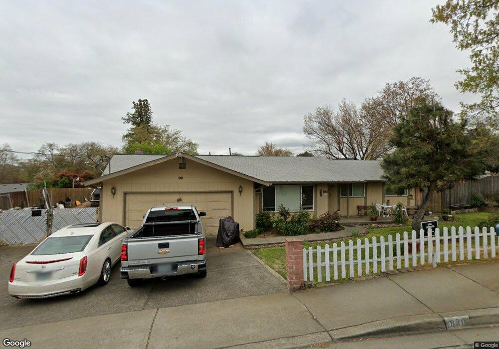 820 NE Beacon Dr, Grants Pass, OR 97526 - photo 1