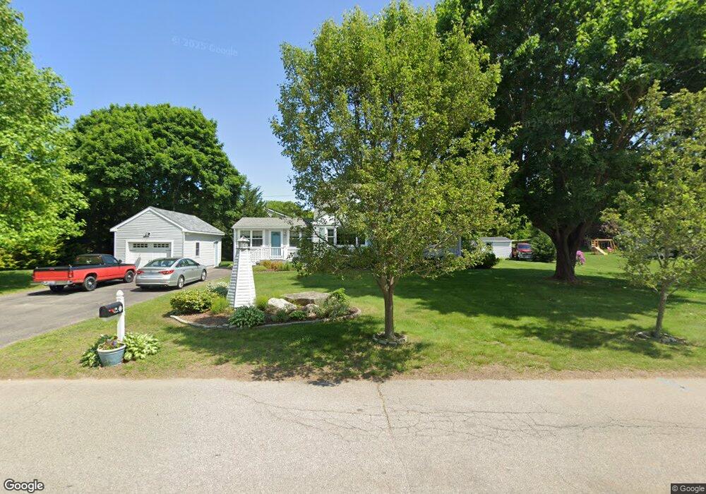 24 Stuart St, Westerly, RI 02891 - photo 1