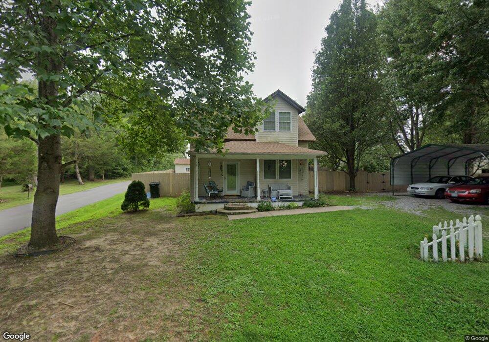 1221 Park Ave, Victoria, VA 23974 - photo 1