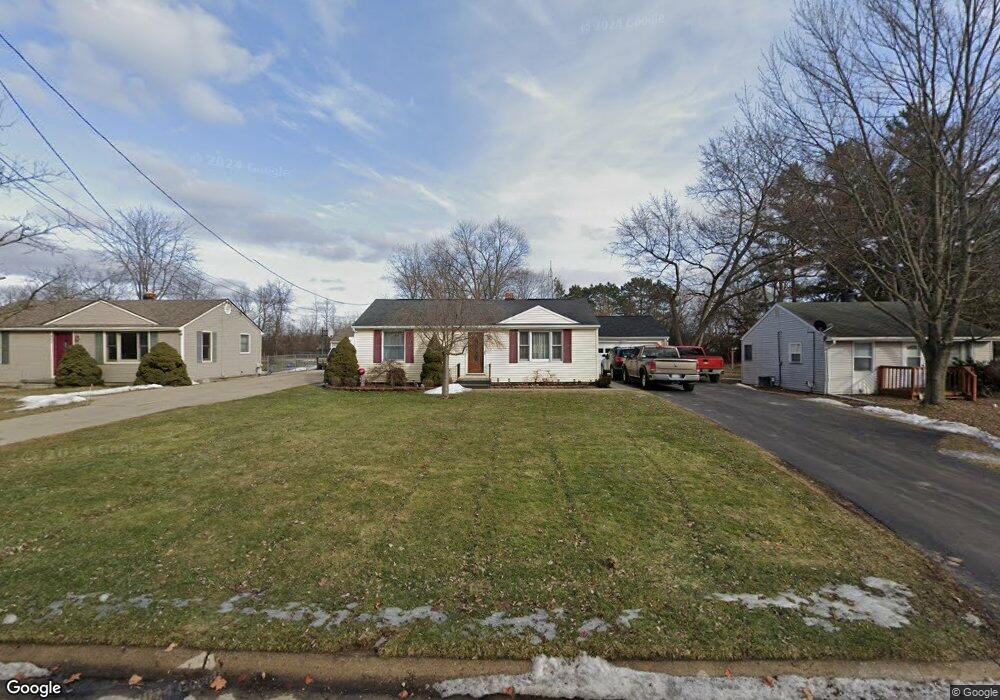 820 Moore St, Davison, MI 48423 - photo 1