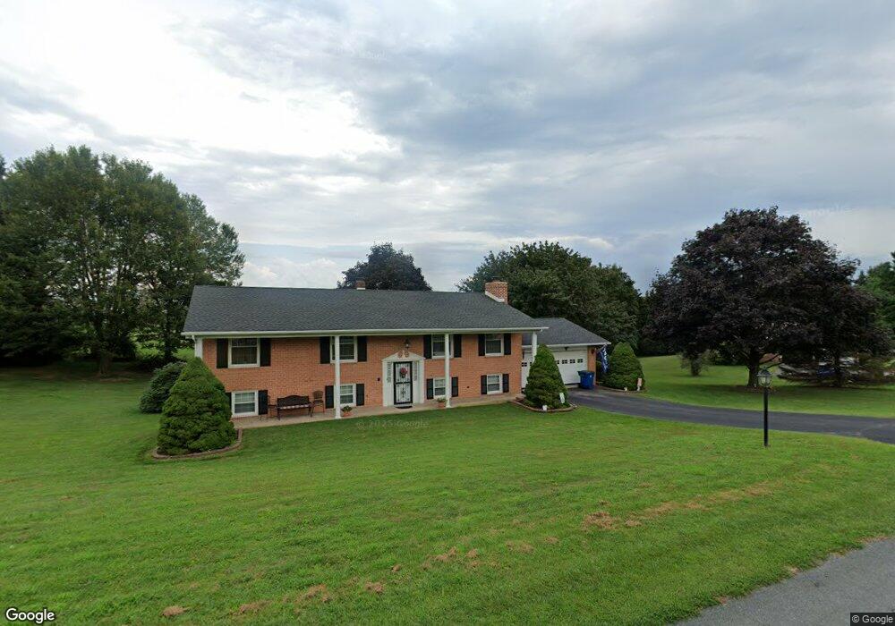 907 Lee Ave, Sykesville, MD 21784 - photo 1