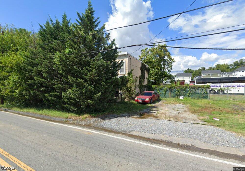 5804 Arbor St, Hyattsville, MD 20781 - photo 1