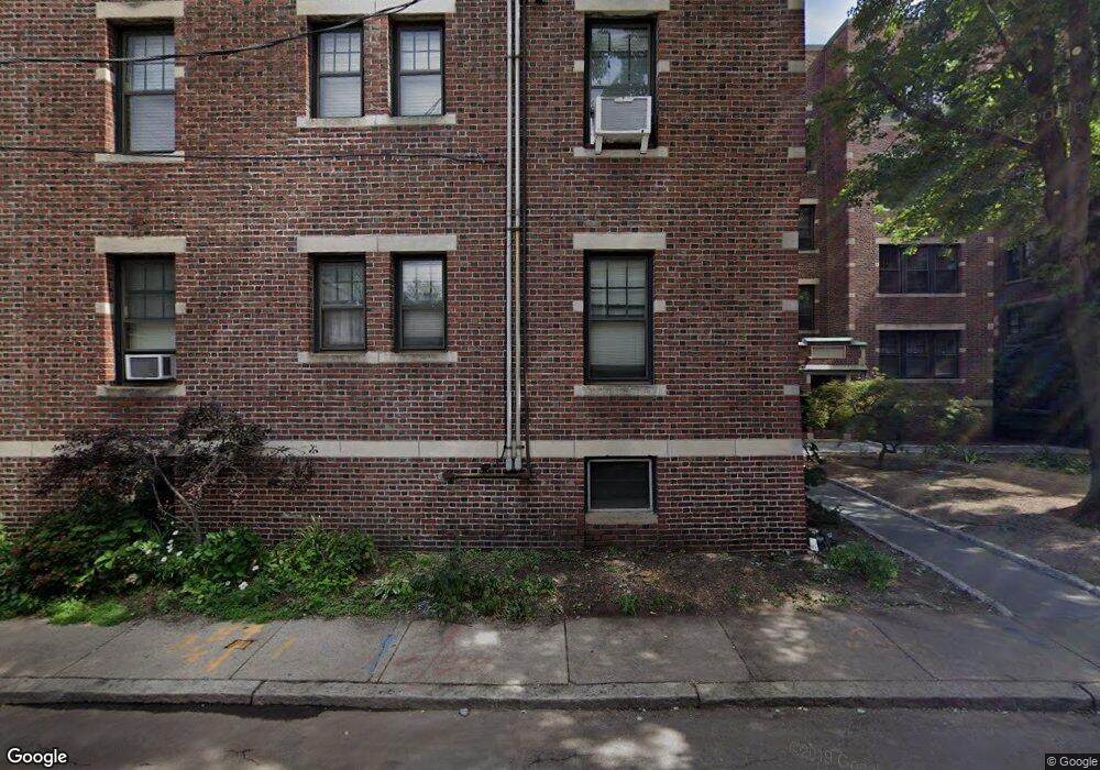 34 Ash St unit 11, Cambridge, MA 02138 - photo 1