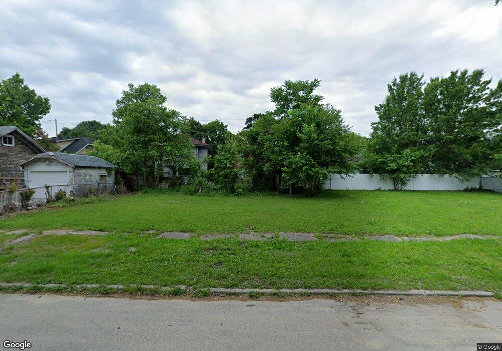 1422 Illinois Ave, Flint, MI 48506 - photo 1