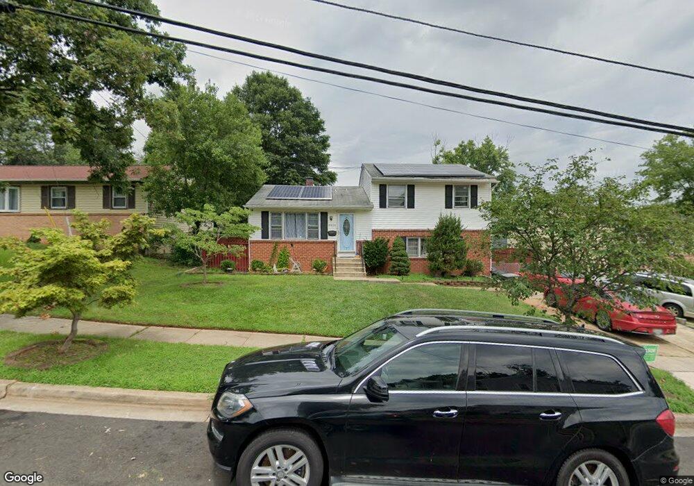 6914 Elbrook Rd, Lanham, MD 20706 - photo 1