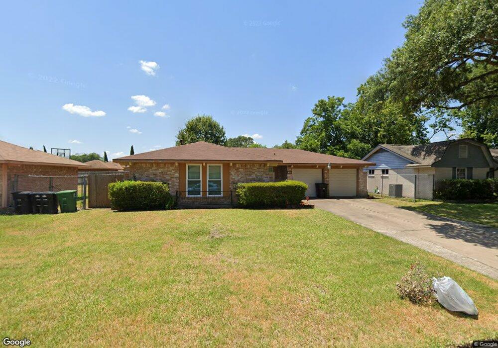 1511 Hidden Valley Dr, Houston, TX 77088 - photo 1