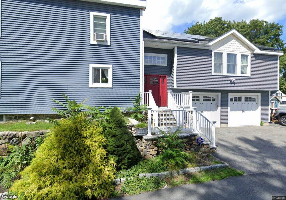 4 Thompson St, Woburn, MA 01801 - photo 1