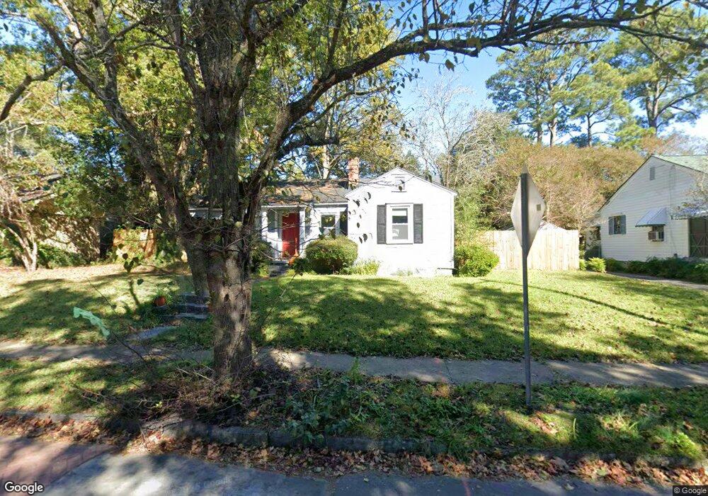 1308 E 52nd St, Savannah, GA 31404 - photo 1