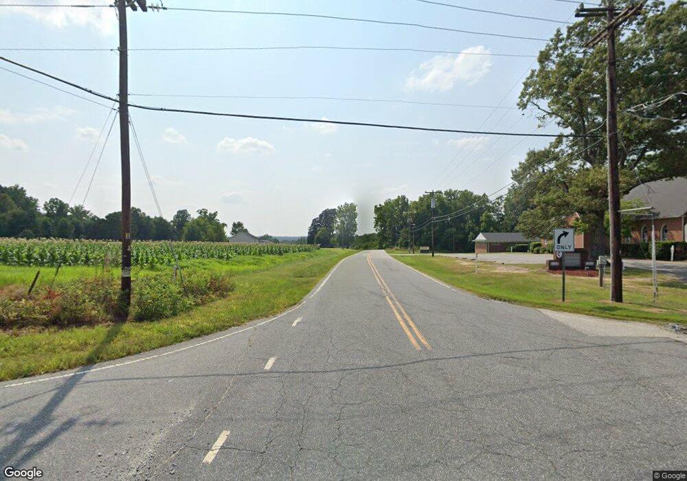 2901 E Kivett Dr, High Point, NC 27260 - photo 1