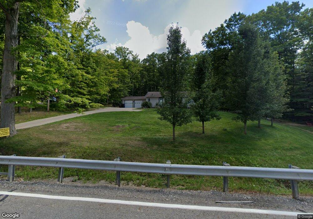 910 Crackel Rd, Aurora, OH 44202 - photo 1