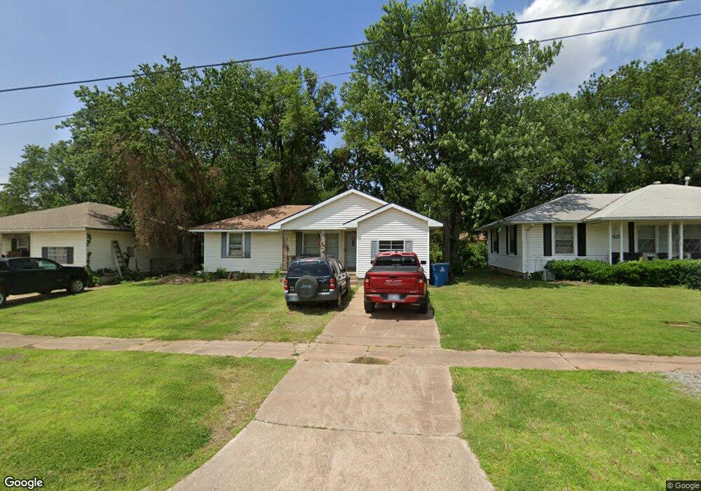 917 S Little Ave, Cushing, OK 74023 - photo 1