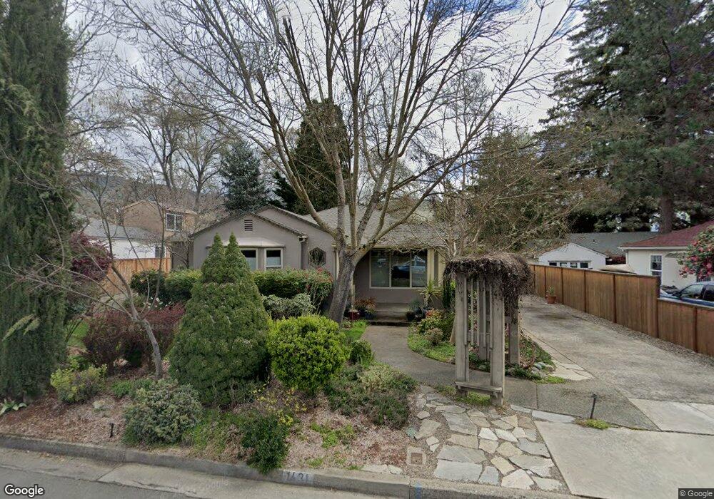 1431 NW Hawthorne Ave, Grants Pass, OR 97526 - photo 1