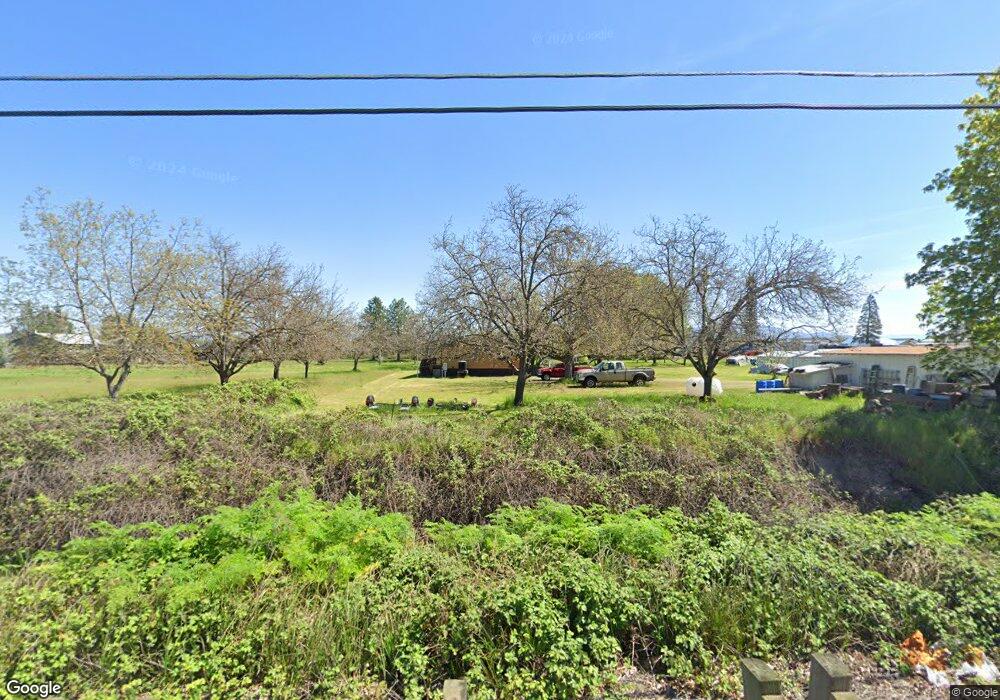 4806 Grant Rd, Central Point, OR 97502 - photo 1