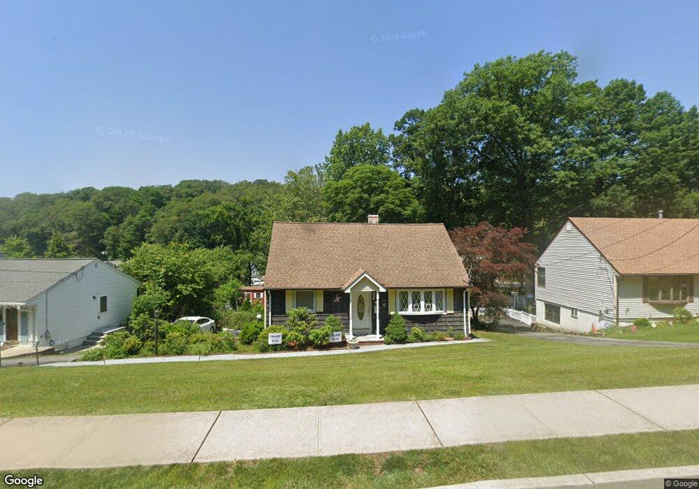 93 Rafkind Rd, Bloomingdale, NJ 07403 - photo 1